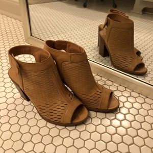 Tan peep toe heel